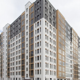 Продажа 3-комн квартиры на вторичном рынке улица Чудновского,  д. 8 к2