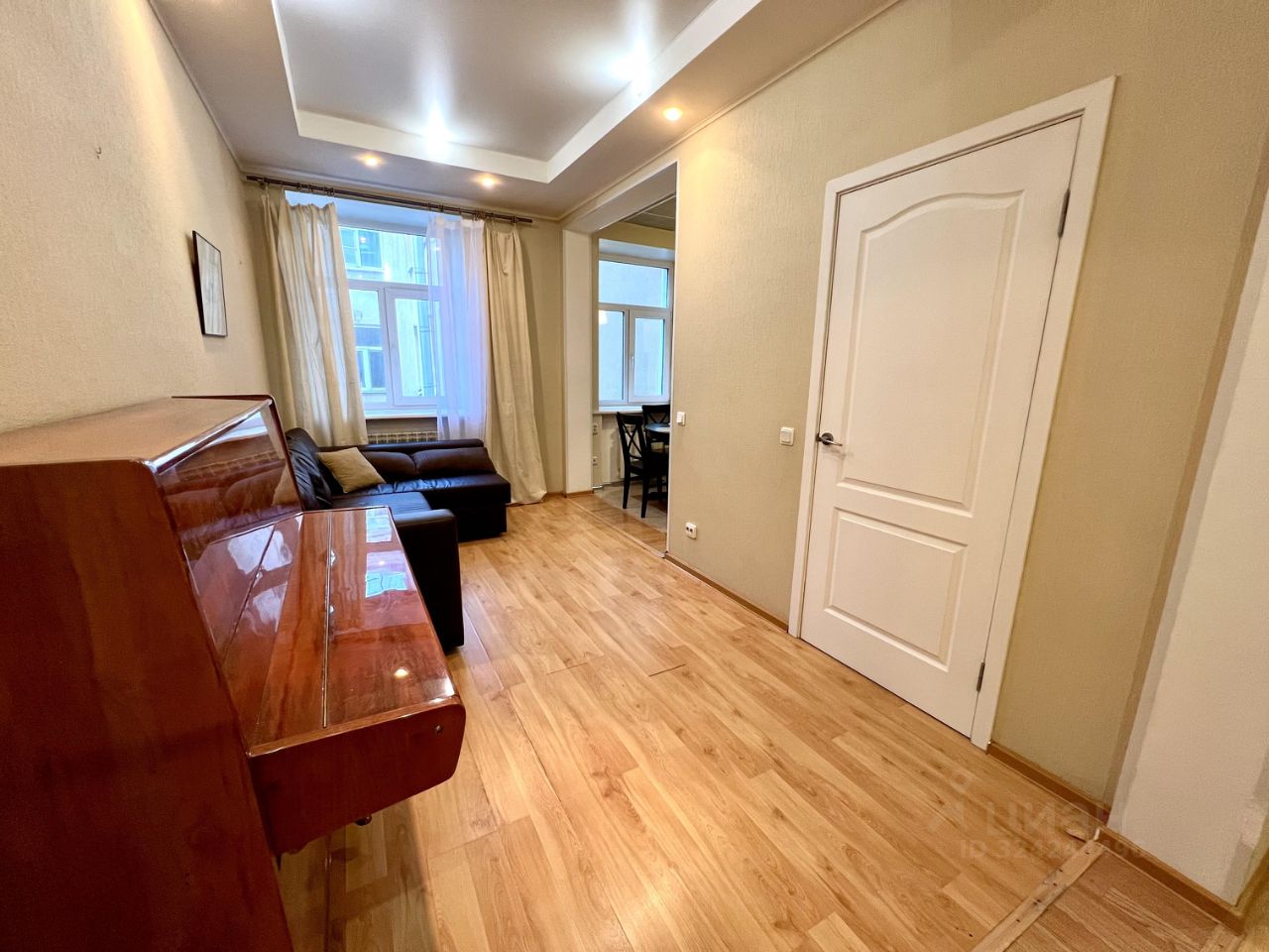 Аренда 3-комн квартиры на вторичном рынке Шпалерная улица, 11