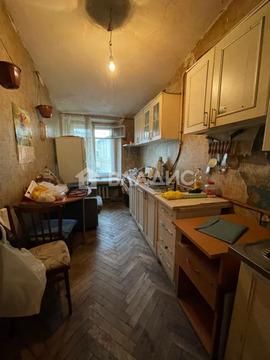 Продажа 1-комн квартиры на вторичном рынке ул. Колпинская,  д. 27-29