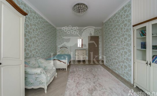 Продажа 4-комн квартиры на вторичном рынке Херсонская ул,  д. 43