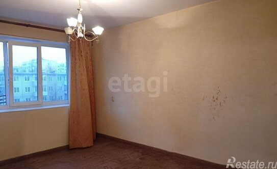 Продажа 3-комн квартиры на вторичном рынке Кириши г, Нефтехимиков ул,  д. 18