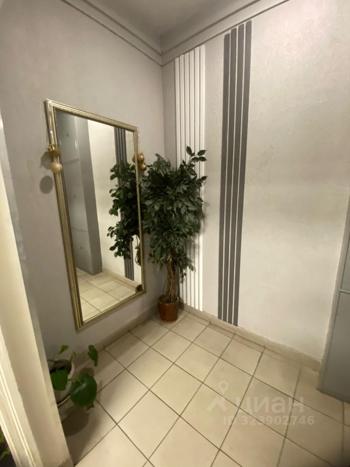 Продажа 2-комн квартиры на вторичном рынке Люберцы, улица Назаровская, 1