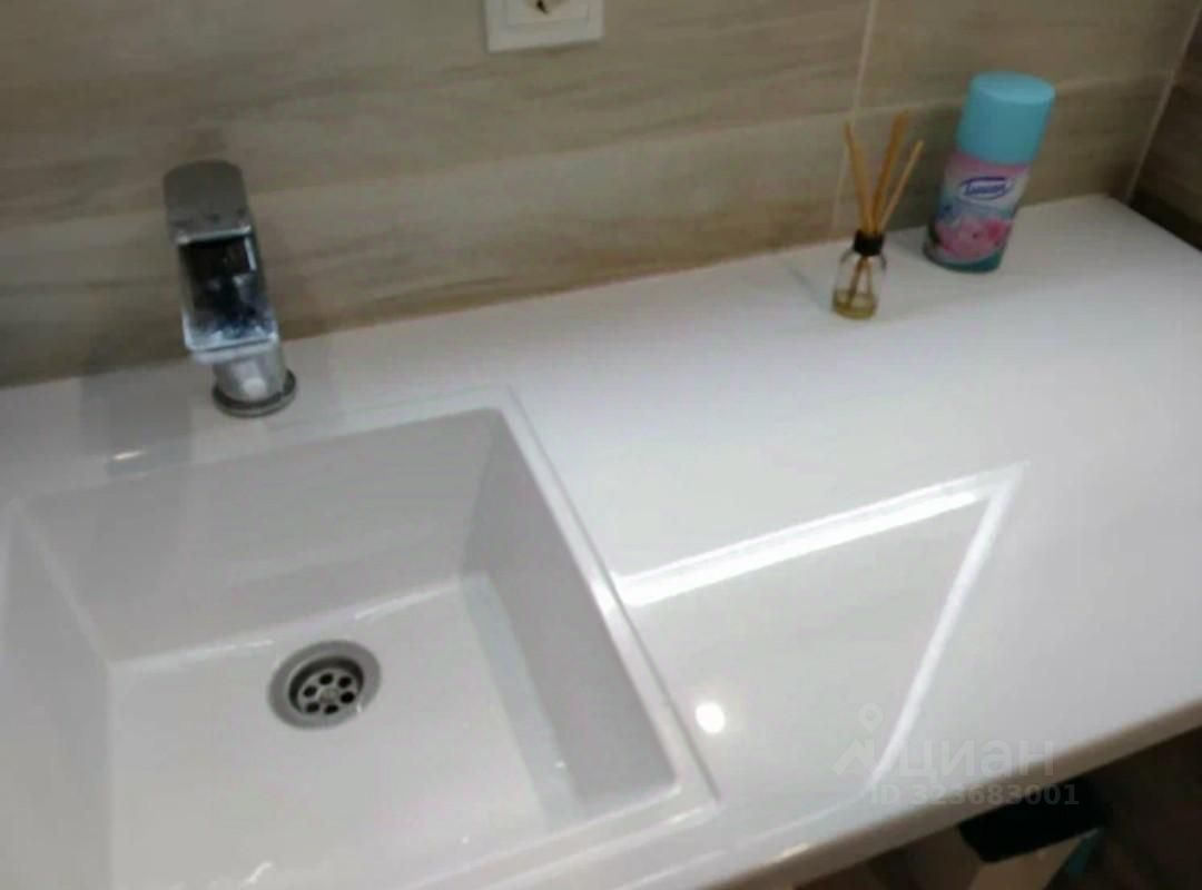 Продажа 1-комн квартиры на вторичном рынке Сходня мкр, улица Микояна, 23к2