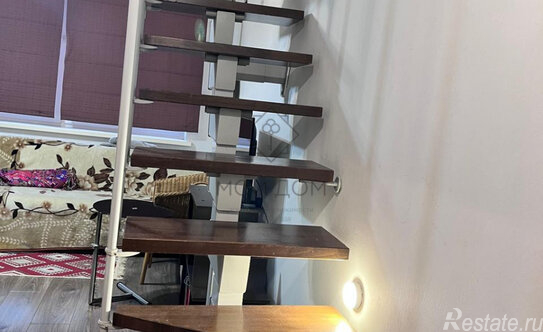 Продажа 1-комн квартиры на вторичном рынке Октябрьский, ул Калинина,  д. 1В