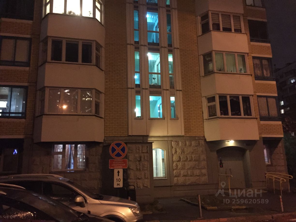 Продажа 1-комн квартиры на вторичном рынке улица 50 лет Октября, 9к2