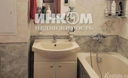 Аренда 1-комн квартиры на вторичном рынке Оршанская улица,  д. 11