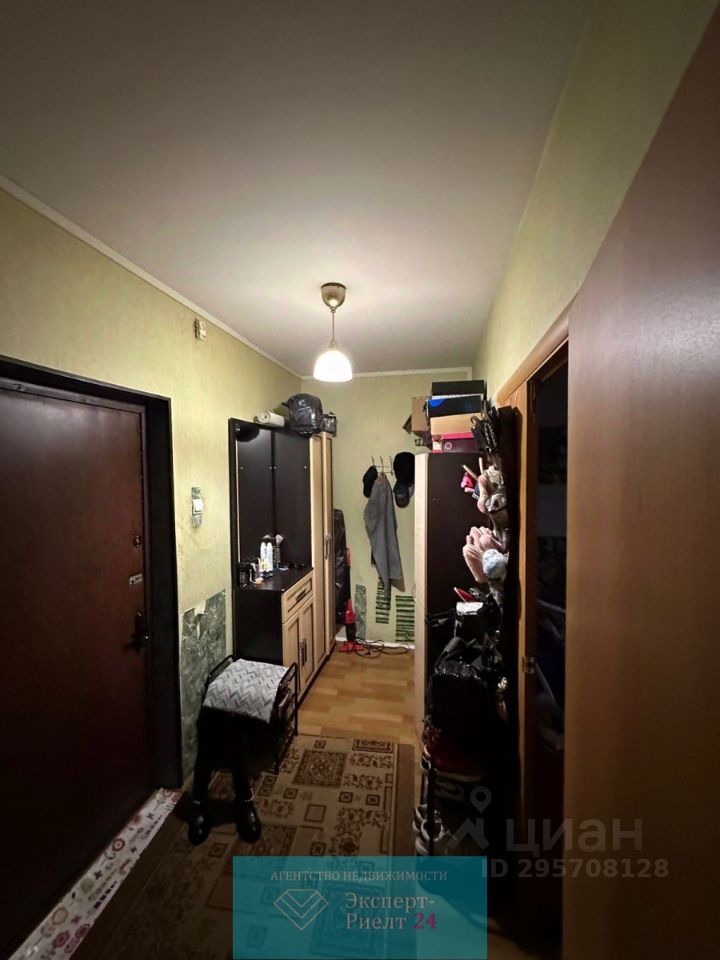 Продажа 1-комн квартиры на вторичном рынке Дмитров, улица Космонавтов, 54
