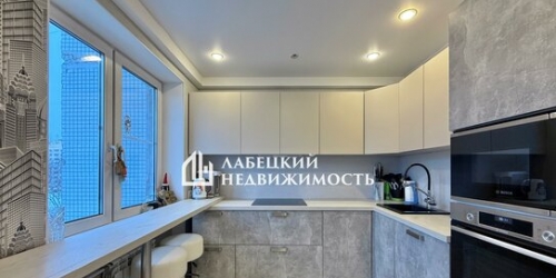 3-комн квартира Индустриальный пр-кт,  д. 29