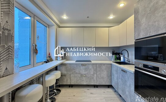 Продажа 3-комн квартиры на вторичном рынке Индустриальный пр-кт,  д. 29