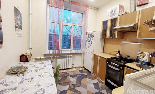 Продажа 2-комн квартиры на вторичном рынке улица Новостроек