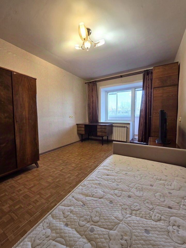 Продажа 2-комн квартиры на вторичном рынке улица Типанова, 32к1