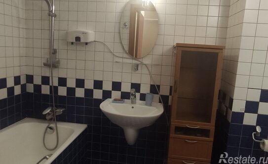 Аренда 1-комн квартиры на вторичном рынке Осенняя улица,  д. 14