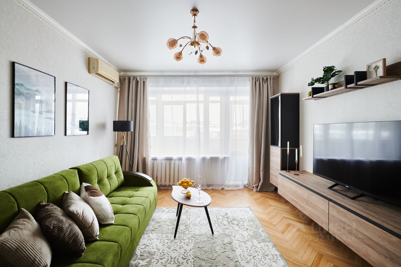 Аренда 4-комн квартиры на вторичном рынке Никитский бульвар, 17