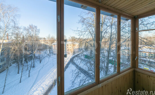 Продажа 2-комн квартиры на вторичном рынке Петергоф г, Разведчика б-р,  д. 8 к4