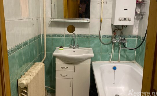 Продажа 3-комн квартиры на вторичном рынке Морская М. ул,  д. 8