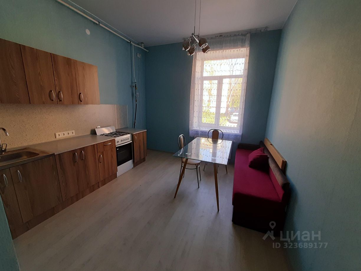 Продажа 1-комн квартиры на вторичном рынке Кронштадт, Красная улица, 8к1