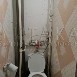 Продажа 2-комн квартиры на вторичном рынке Загребский б-р,  д. 39,  к. 2