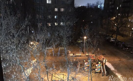 Аренда 2-комн квартиры на вторичном рынке ул Алябьева,  д. 2