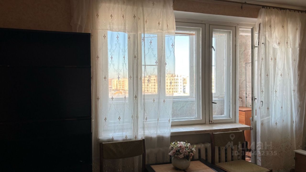 Продажа 1-комн квартиры на вторичном рынке Петергоф, Ропшинское шоссе, 11