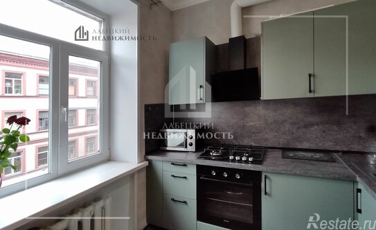 Продажа 2-комн квартиры на вторичном рынке Ивана Черных ул,  д. 1