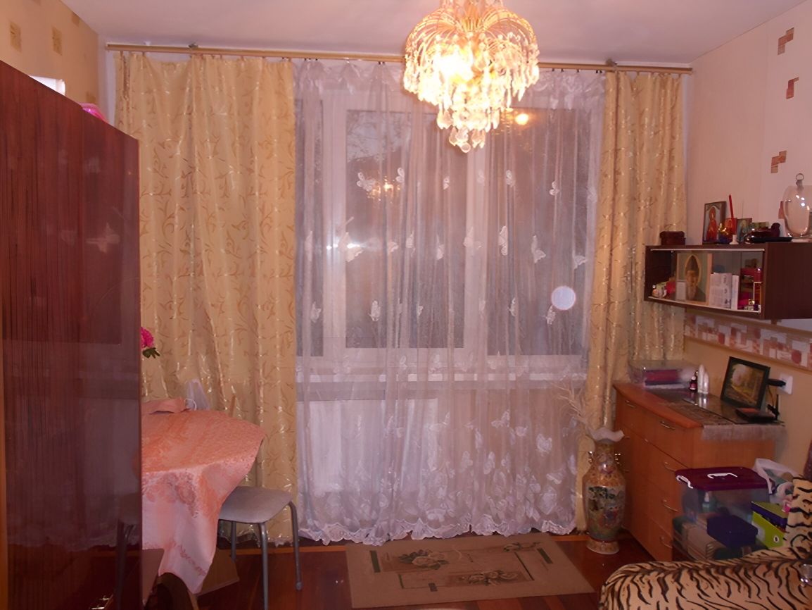 Продажа 3-комн квартиры на вторичном рынке Будапештская улица, 14К1