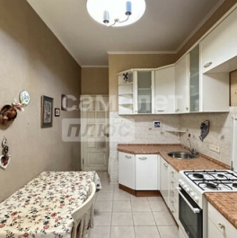 Продажа 2-комн квартиры на вторичном рынке Дорогомиловская Б. ул,  д. 10