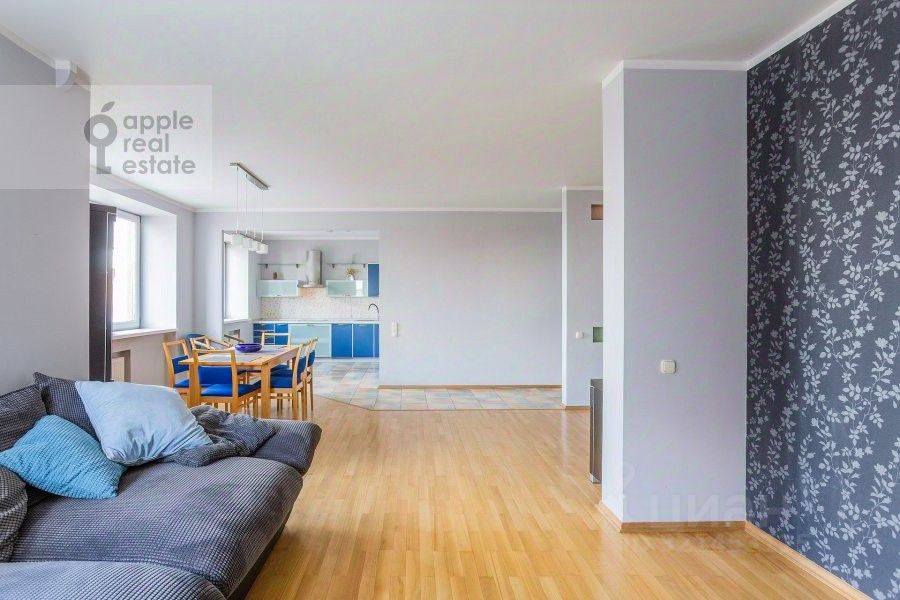 Продажа 3-комн квартиры на вторичном рынке улица Алымова, 3