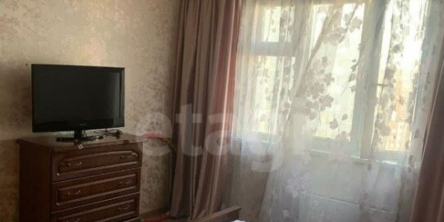 2-комн квартира Беловежская улица,  д. 83