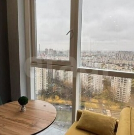 Продажа 2-комн квартиры на вторичном рынке Просвещения пр-кт,  д. 76 к1