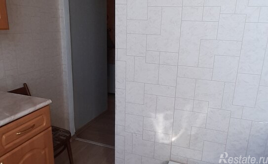 Продажа 3-комн квартиры на вторичном рынке ул Пилота Нестерова,  д. 9