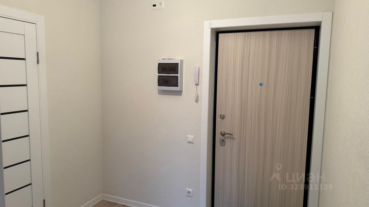 Аренда 1-комн квартиры на вторичном рынке д. Сапроново, улица Западный квартал, 7к1