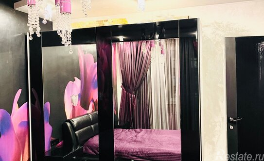 Продажа 3-комн квартиры на вторичном рынке ул Болотниковская,  д. 36,  к. 6