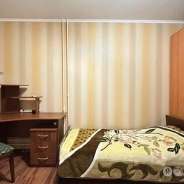 Аренда 3-комн квартиры на вторичном рынке улица Маршала Малиновского,  д. 8