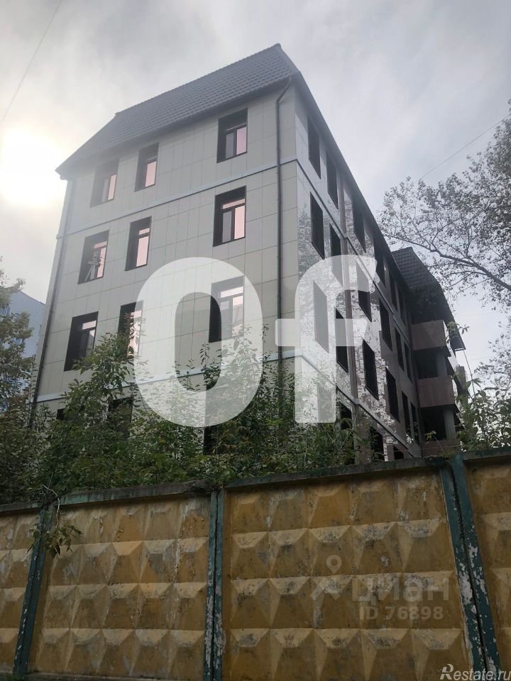 Продажа отдельного здания Инициативная улица,  д. 9