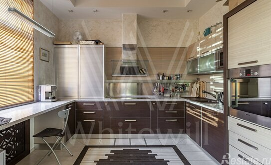 Продажа 3-комн квартиры на вторичном рынке Зачатьевский 1-й пер,  д. 6 с1