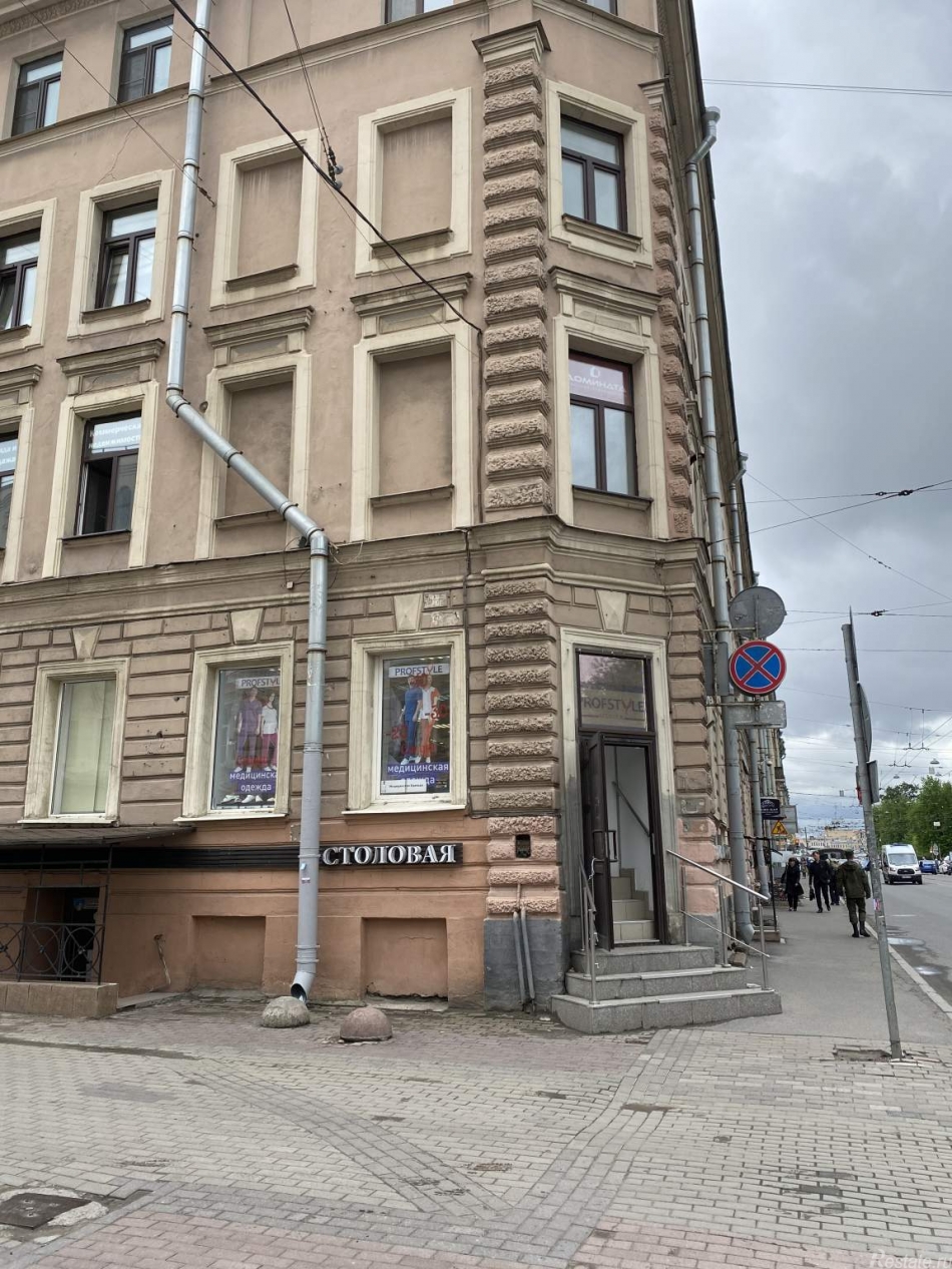 Аренда торгового помещения Академика Лебедева,  д. 15/1