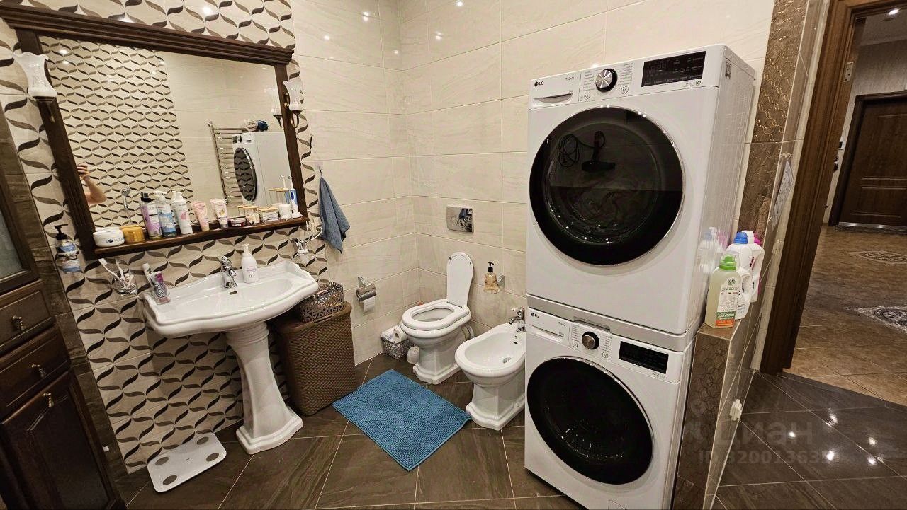 Продажа 3-комн квартиры на вторичном рынке Международный кв-л, Клязьма-Старбеево мкр, улица Загородная,  д. 2