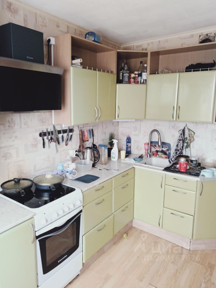 Продажа 1-комн квартиры на вторичном рынке пос. Шушары, Славянка тер., улица Ростовская, 3к2