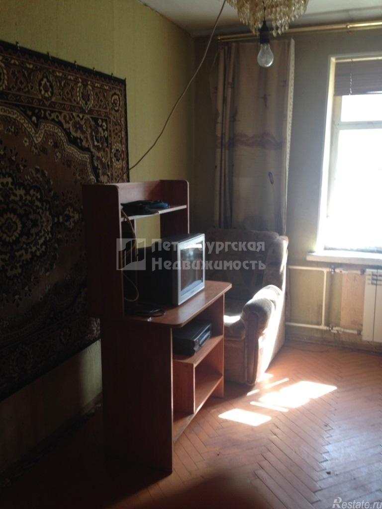 Продажа комнаты Кронштадт г., Большевистская ул. ,  д. 6-8