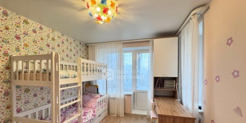 2-комн квартира улица Солдата Корзуна,  д. 7