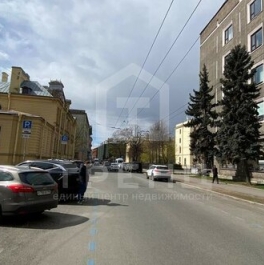Продажа 5-комн квартиры на вторичном рынке Монетная Б. ул,  д. 31