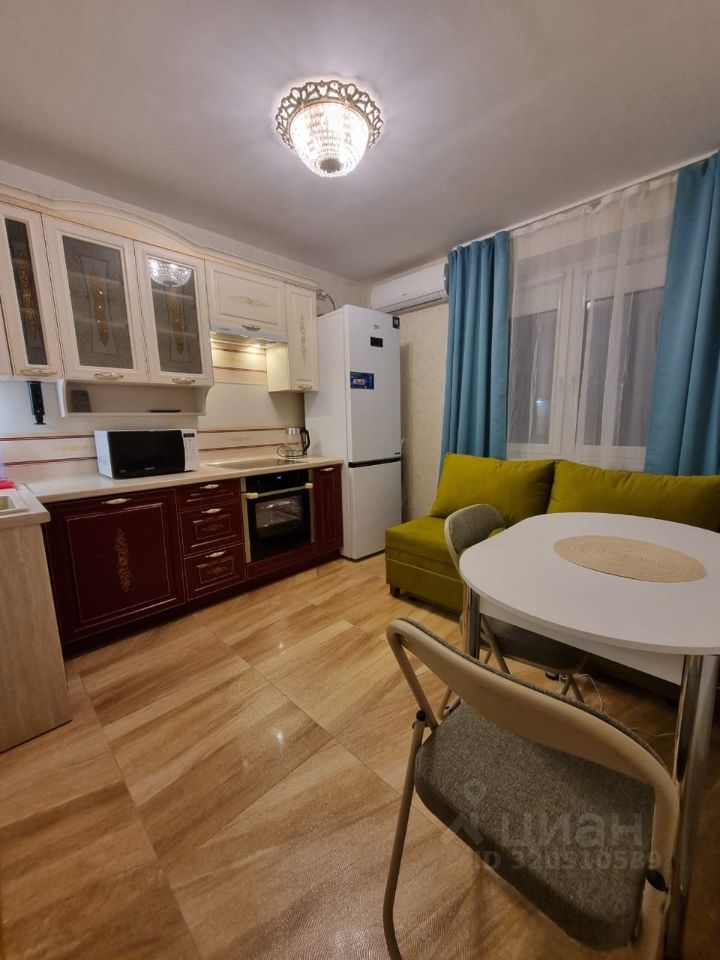 Аренда 1-комн квартиры на вторичном рынке пос. Новогорелово, улица Современников, 3