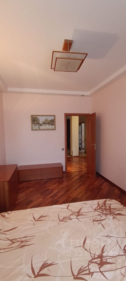 Продажа 3-комн квартиры на вторичном рынке Комсомольский проспект, 32