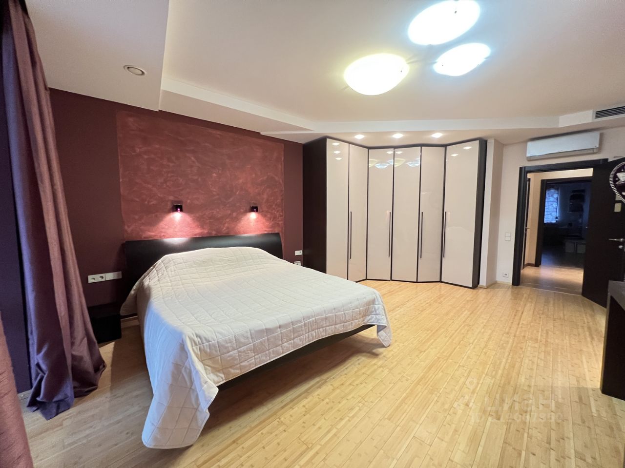 Продажа 3-комн квартиры на вторичном рынке Петергоф, улица Аврова, 26к1