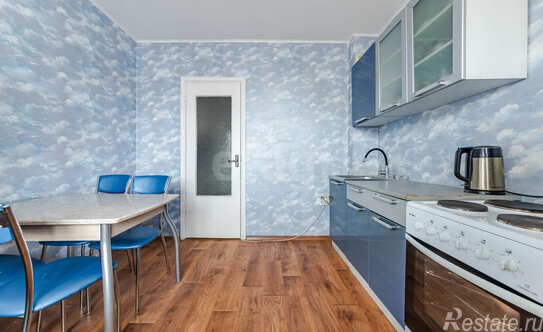 Продажа 1-комн квартиры на вторичном рынке Колпино г, Ижорского Батальона ул,  д. 8