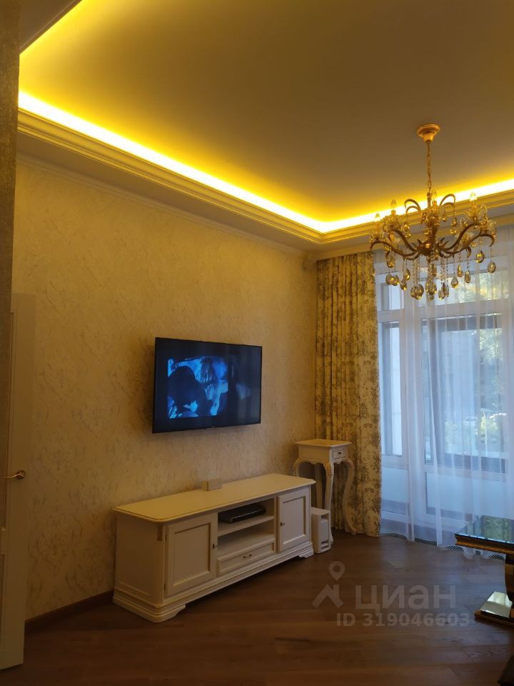 Аренда 1-комн квартиры на вторичном рынке Верхняя улица, 20к1