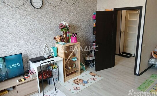 Продажа 3-комн квартиры на вторичном рынке улица Менжинского,  д. 5