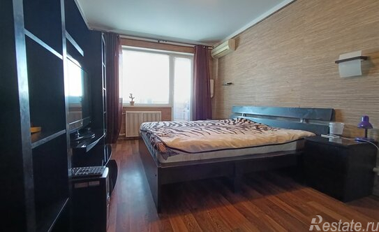 Продажа 3-комн квартиры на вторичном рынке Въезд, улица Чехова,  д. 22 к1