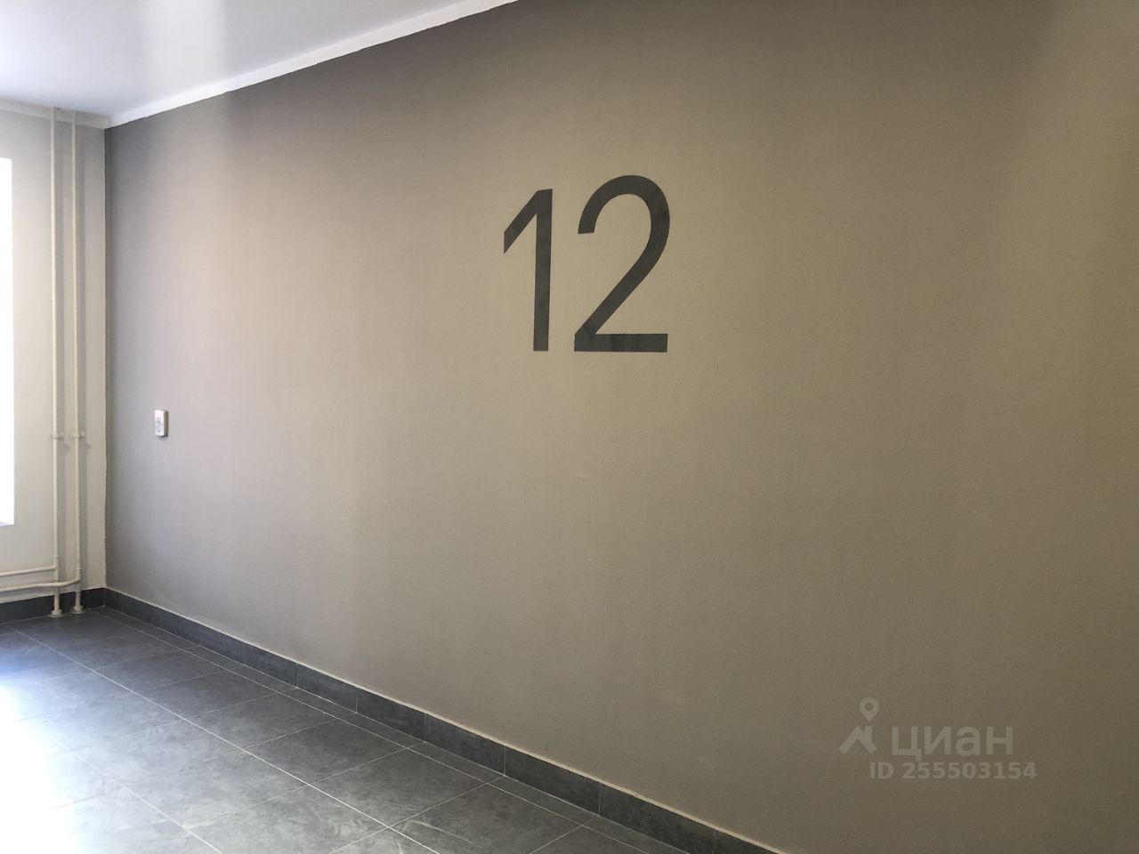 Аренда 3-комн квартиры на вторичном рынке Домостроительная улица, 14