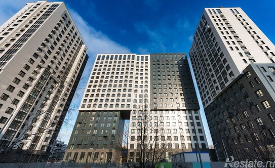 Продажа 3-комн квартиры на вторичном рынке Гражданская 3-я ул,  д. 35,  к. 7